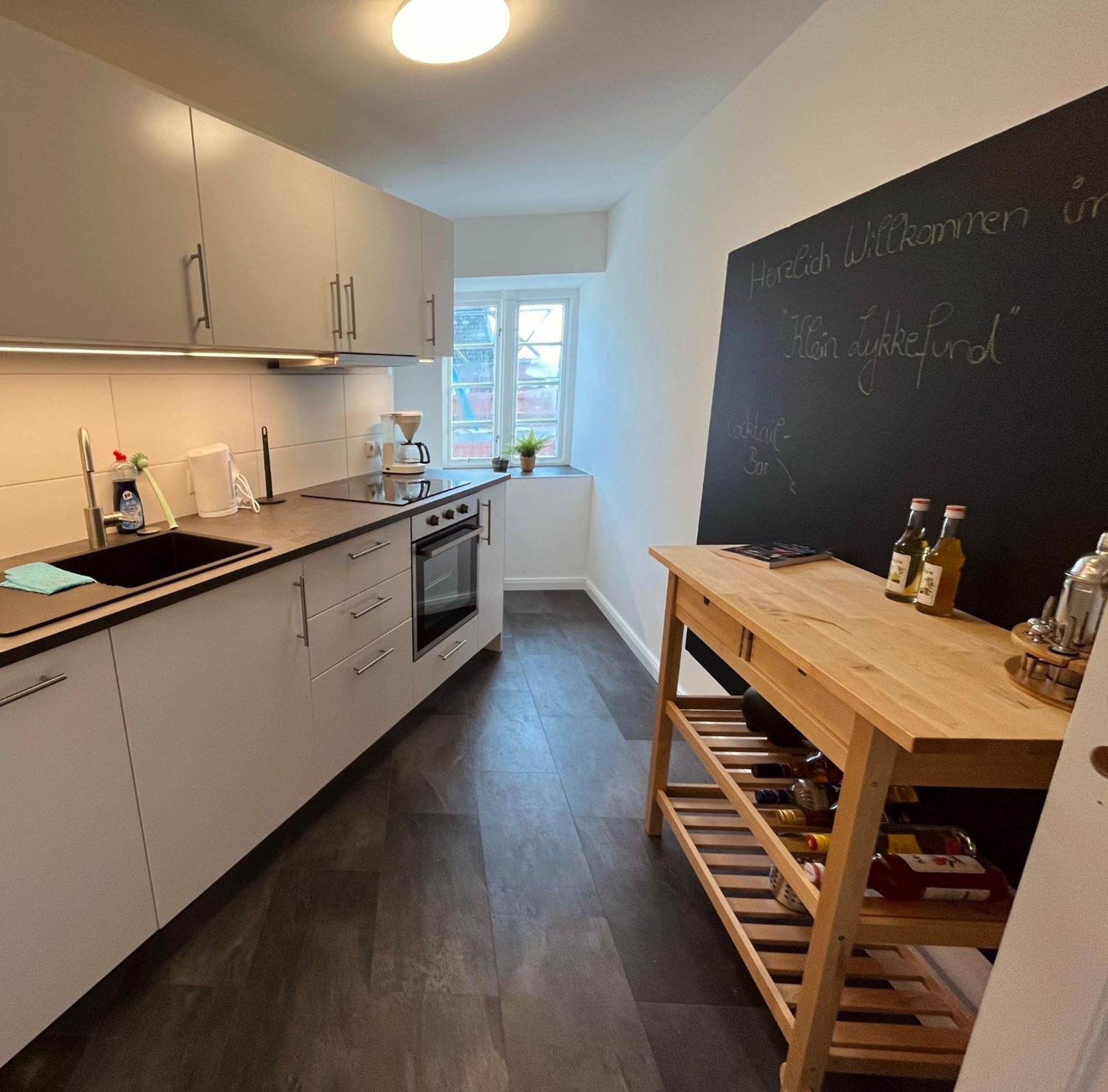 Lykkefund - Ferienwohnungen In Hafennaehe Glueckstadt Exterior photo